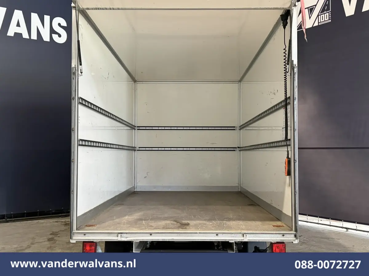 2.0 TDCI 130pk Bakwagen Laadklep Euro6 Airco | 1040kg laadvermogen | Cruisecontrol | Verwarmde voorruit Bijrijdersbank