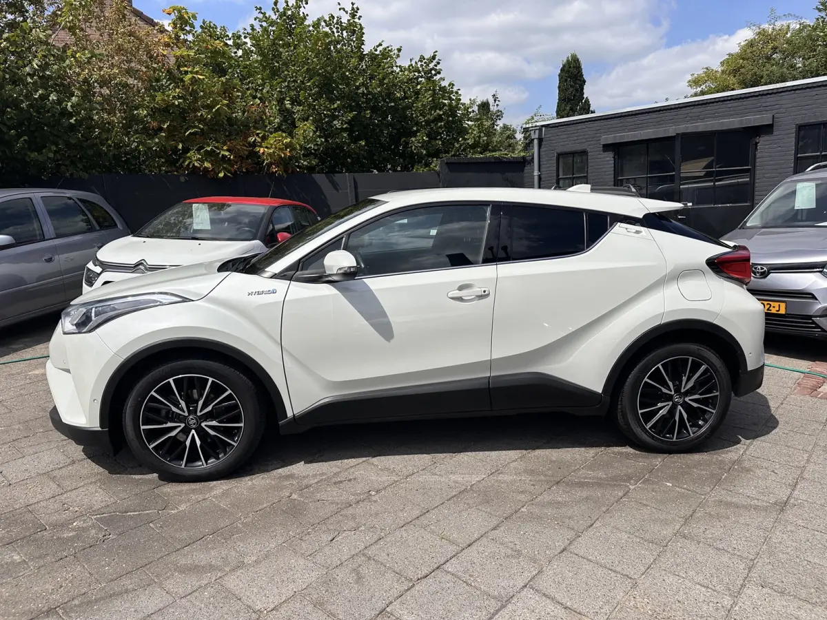 1.8 Hybrid Black Edition|Leder|Navi