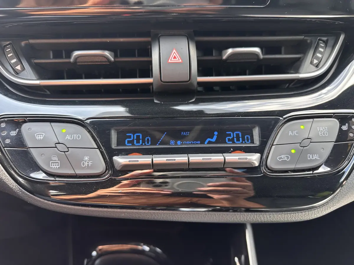 1.8 Hybrid Black Edition|Leder|Navi