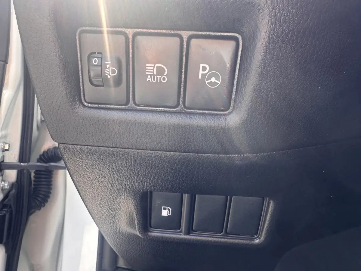 1.8 Hybrid Black Edition|Leder|Navi