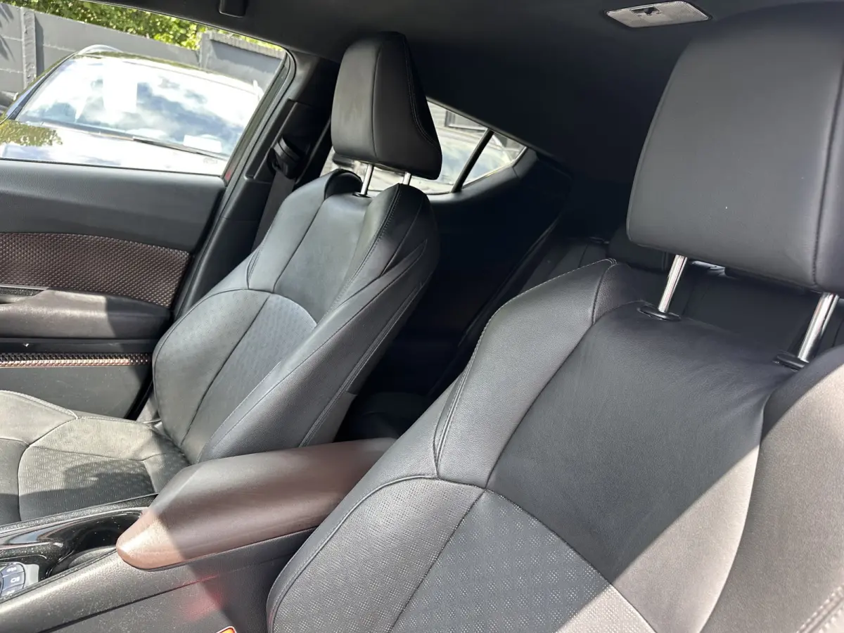 1.8 Hybrid Black Edition|Leder|Navi