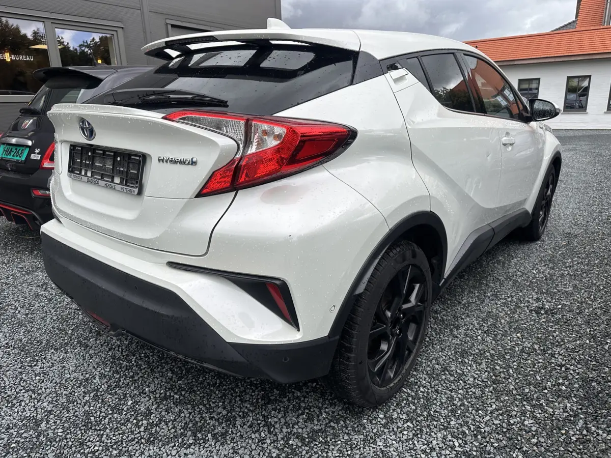 1.8 Hybrid Black Edition|Leder|Navi