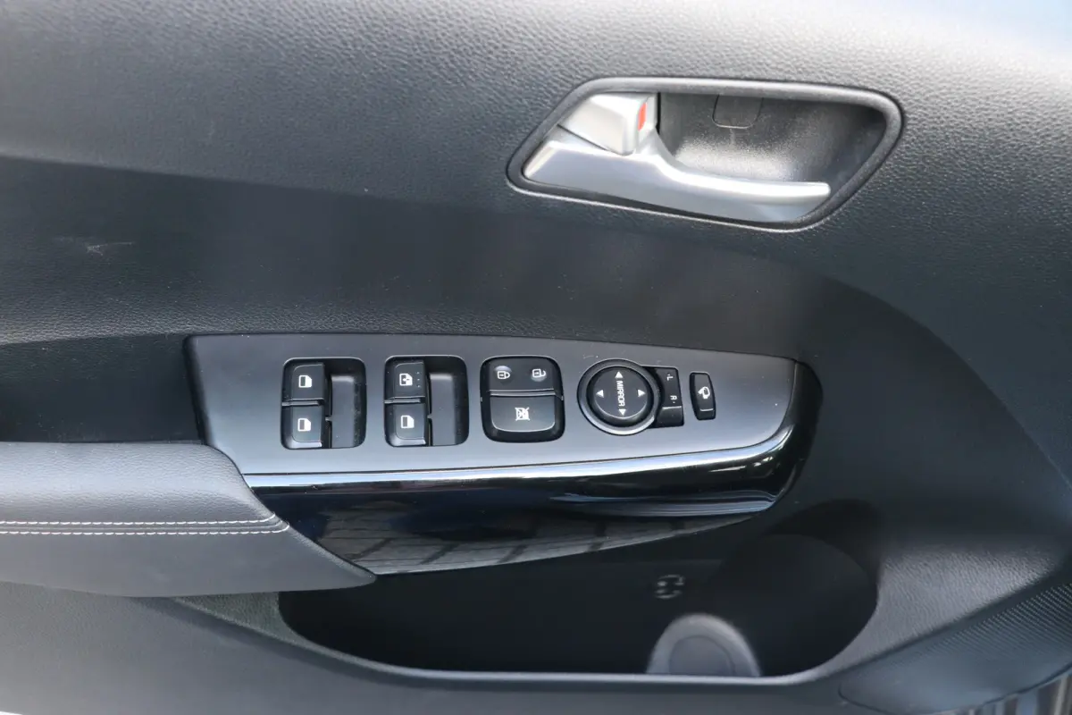 1.0 DPI GT-Line Automaat / LED / Carplay