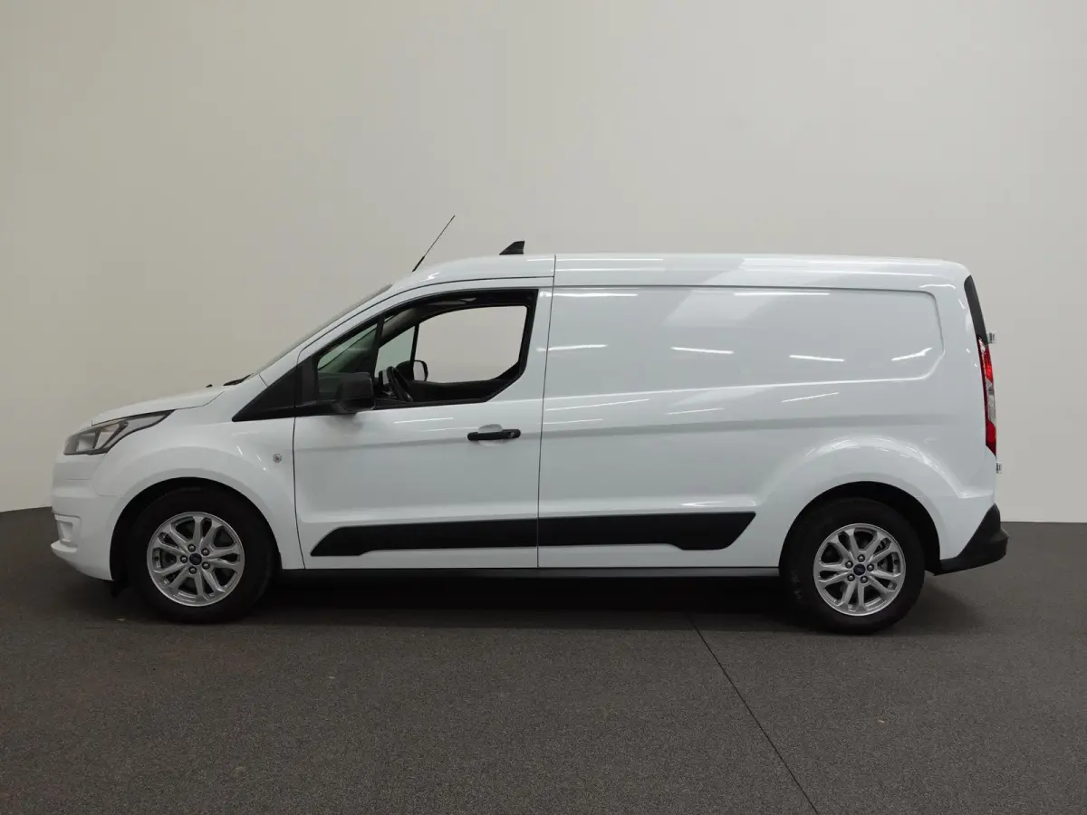 1.5 EcoBlue L2 Trend Automaat Navigatie Airco Parkeersensoren Cruise Control Camera
