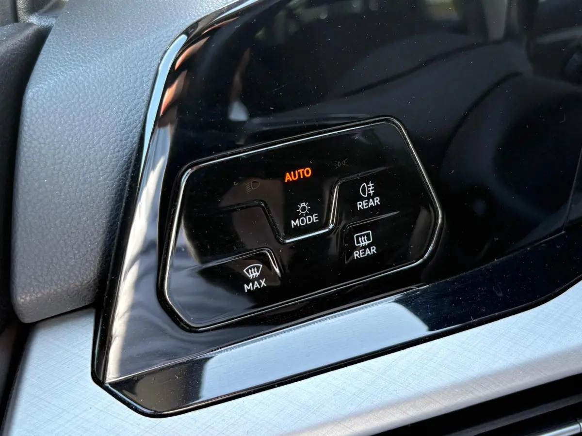 1.5 eTSI 150PK Style Automaat Navigatie/Camera/Adaptive-cruise/Head-up display