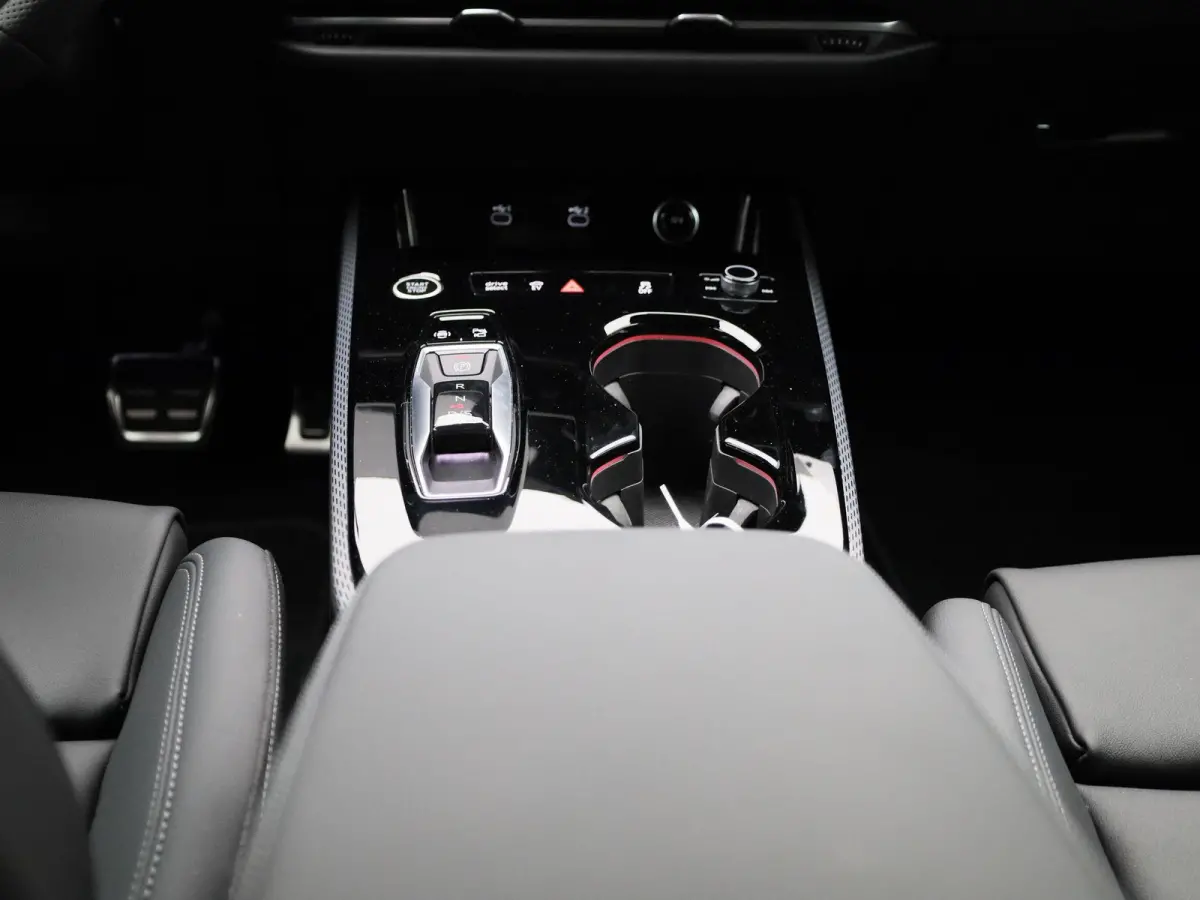 Avant 2.0 quattro S edition Competition | Demo |
