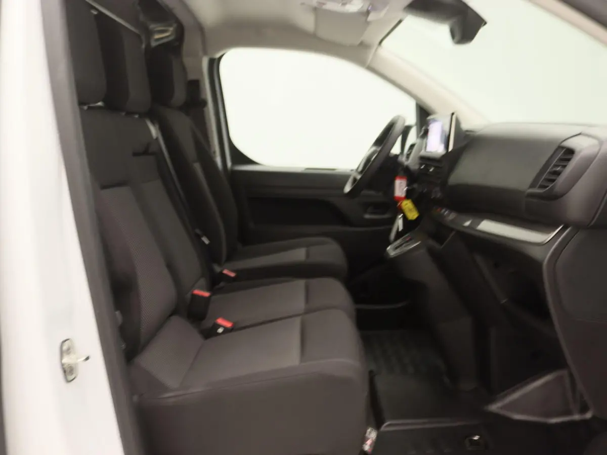 2.0 Diesel 145 S&S L3 145 PK | Navi | 3 Zits | Achter Deuren | Betimmering | BPM vrij
