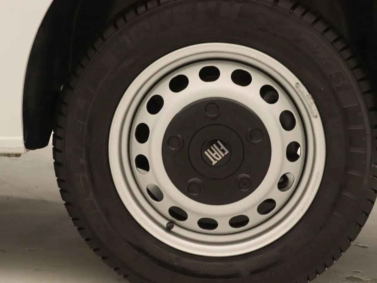 2.0 Diesel 145 S&S L3 145 PK | Navi | 3 Zits | Achter Deuren | Betimmering | BPM vrij