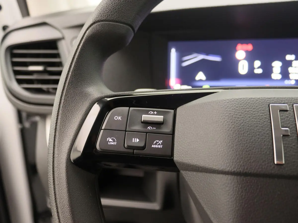 2.0 Diesel 145 S&S L3 145 PK | Navi | 3 Zits | Achter Deuren | Betimmering | BPM vrij