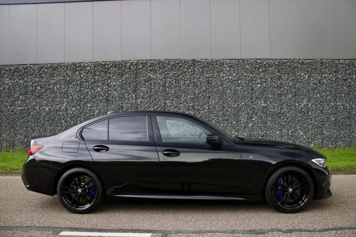 330i High Executive Edition