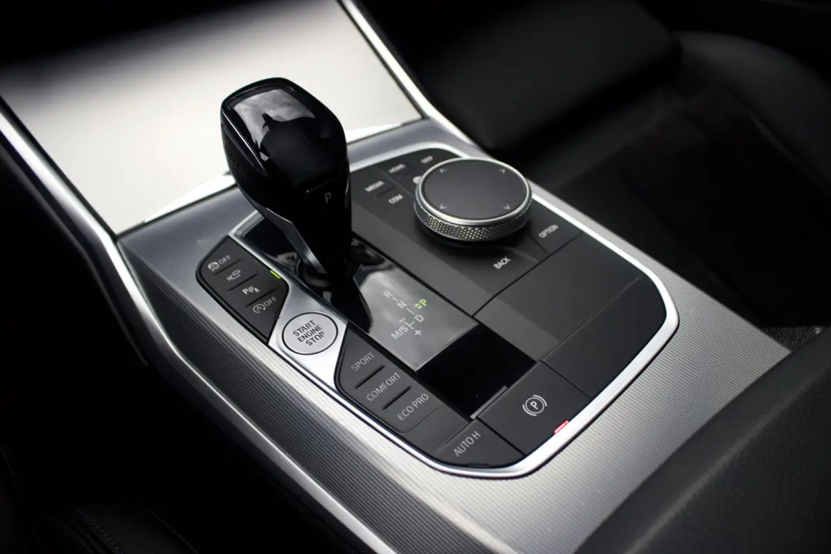 330i High Executive Edition