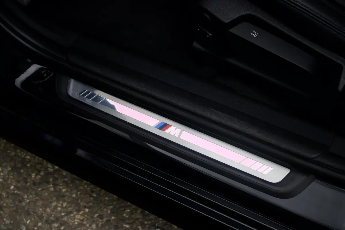 330i High Executive Edition