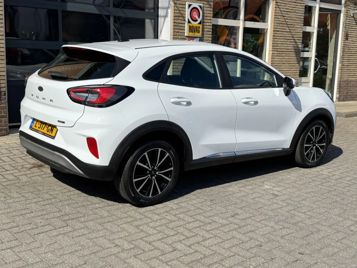 1.0 EcoBoost-Hybrid 125pk TITANIUM 1E EIG. CARPLAY/LED/WINTERPACK/NL-AUTO