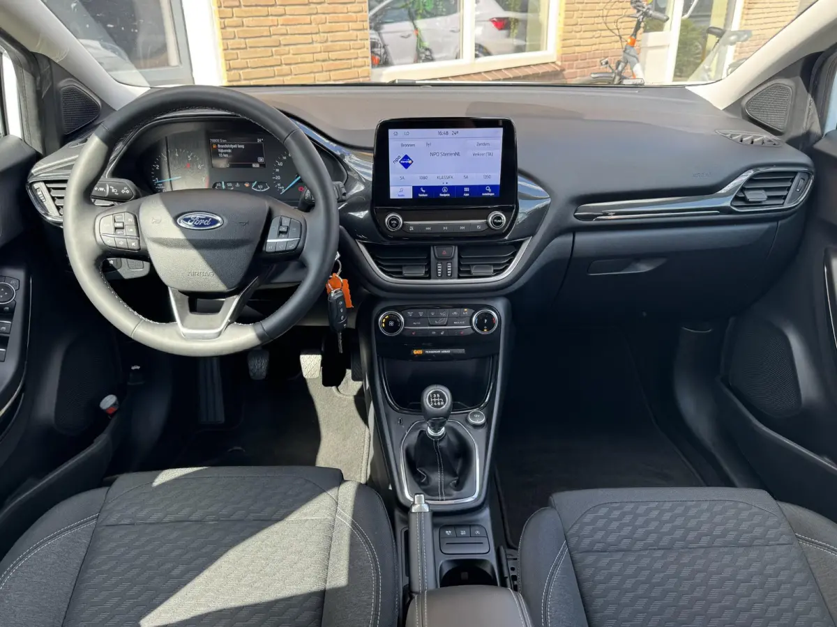 1.0 EcoBoost-Hybrid 125pk TITANIUM 1E EIG. CARPLAY/LED/WINTERPACK/NL-AUTO
