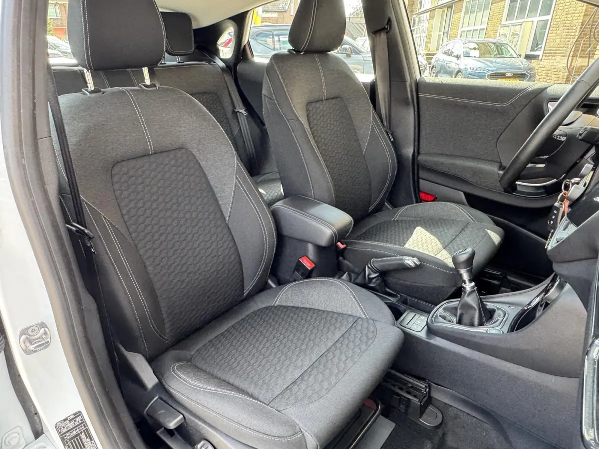 1.0 EcoBoost-Hybrid 125pk TITANIUM 1E EIG. CARPLAY/LED/WINTERPACK/NL-AUTO