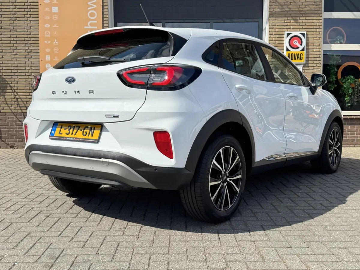 1.0 EcoBoost-Hybrid 125pk TITANIUM 1E EIG. CARPLAY/LED/WINTERPACK/NL-AUTO