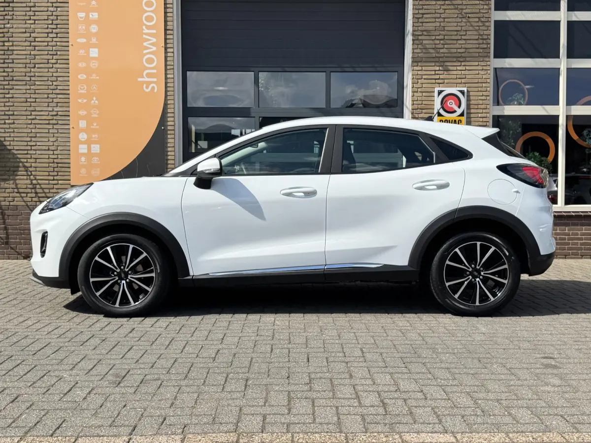 1.0 EcoBoost-Hybrid 125pk TITANIUM 1E EIG. CARPLAY/LED/WINTERPACK/NL-AUTO