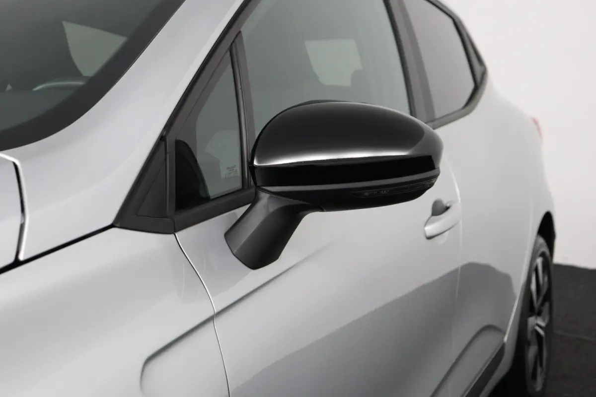 TCe 90 GPF Evolution | Navigatie | Parkeersensoren | Lichtmetalen velgen |