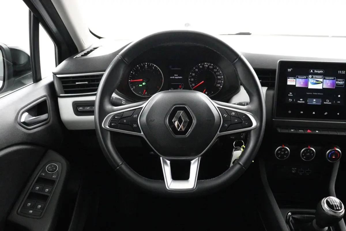 TCe 90 GPF Evolution | Navigatie | Parkeersensoren | Lichtmetalen velgen |