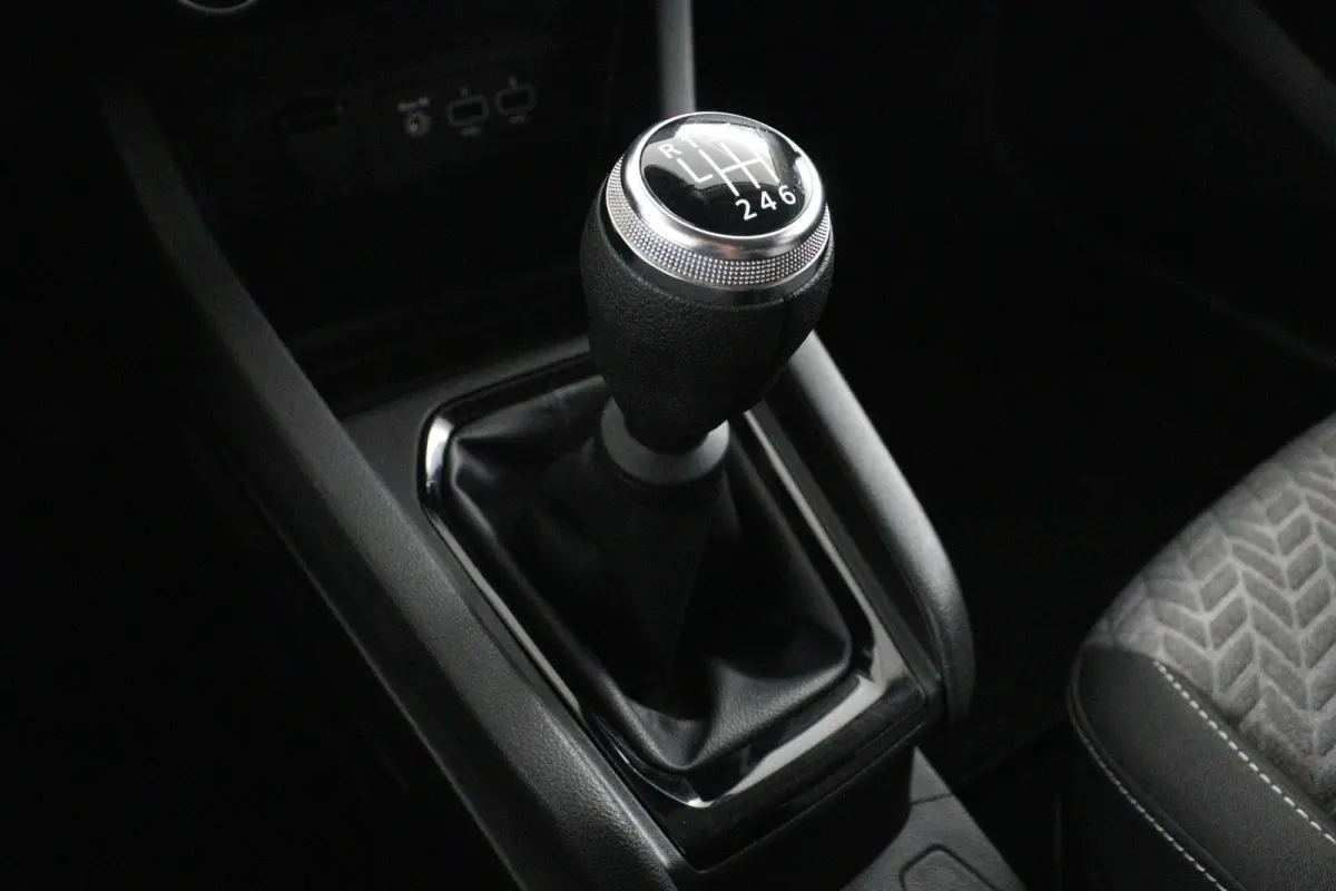 TCe 90 GPF Evolution | Navigatie | Parkeersensoren | Lichtmetalen velgen |