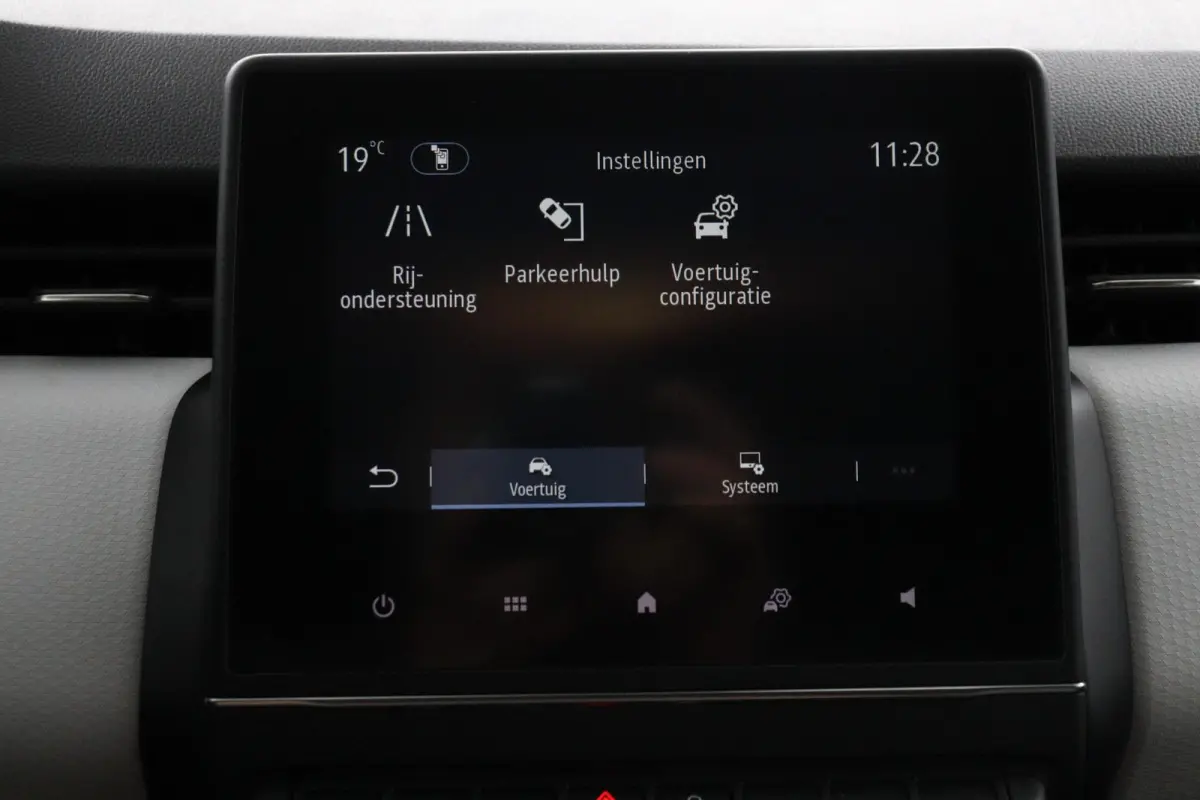 TCe 90 GPF Evolution | Navigatie | Parkeersensoren | Lichtmetalen velgen |