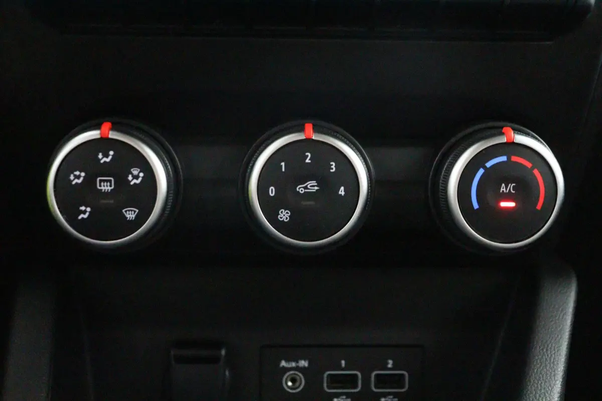 TCe 90 GPF Evolution | Navigatie | Parkeersensoren | Lichtmetalen velgen |