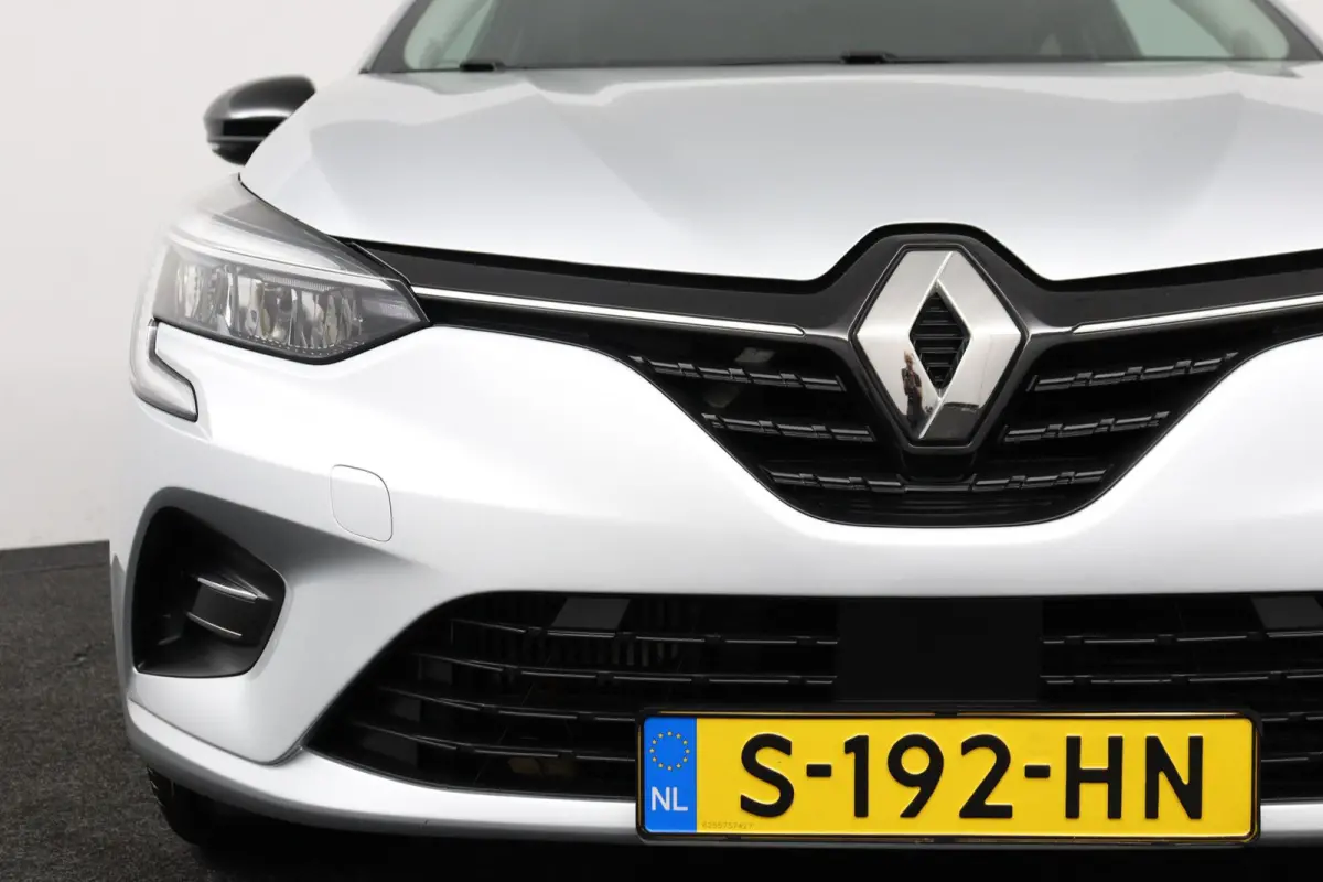 TCe 90 GPF Evolution | Navigatie | Parkeersensoren | Lichtmetalen velgen |