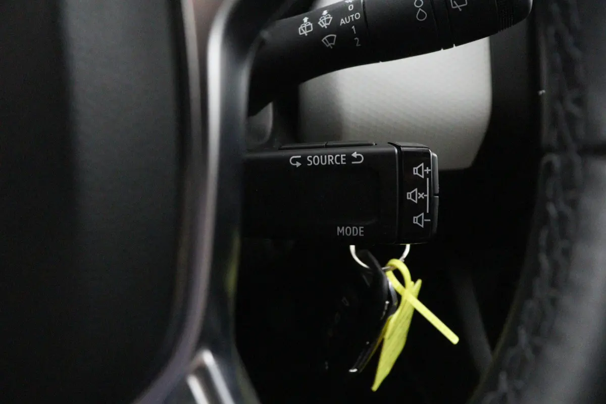 TCe 90 GPF Evolution | Navigatie | Parkeersensoren | Lichtmetalen velgen |