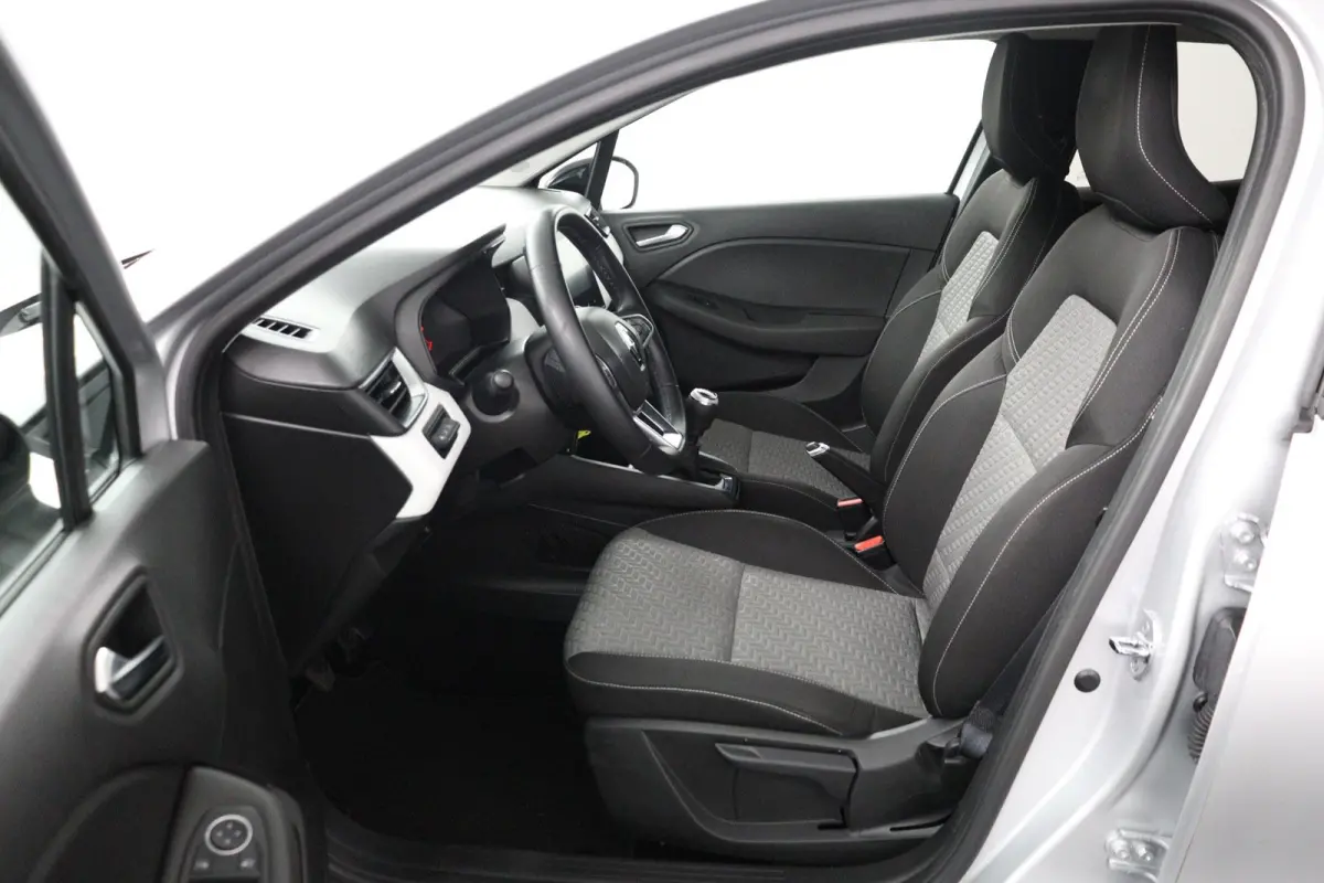 TCe 90 GPF Evolution | Navigatie | Parkeersensoren | Lichtmetalen velgen |