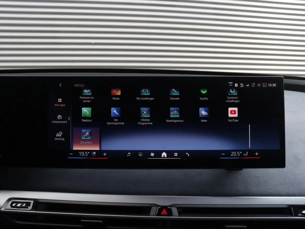 xDrive45 | M Sportpakket | Innovation Pack | Driving Assistant Prof. | Luchtvering | Trekhaak | Head-Up | Panodak Skylounge | Active Steering | Harman Kardon | SOH 97% | 23'' LMV