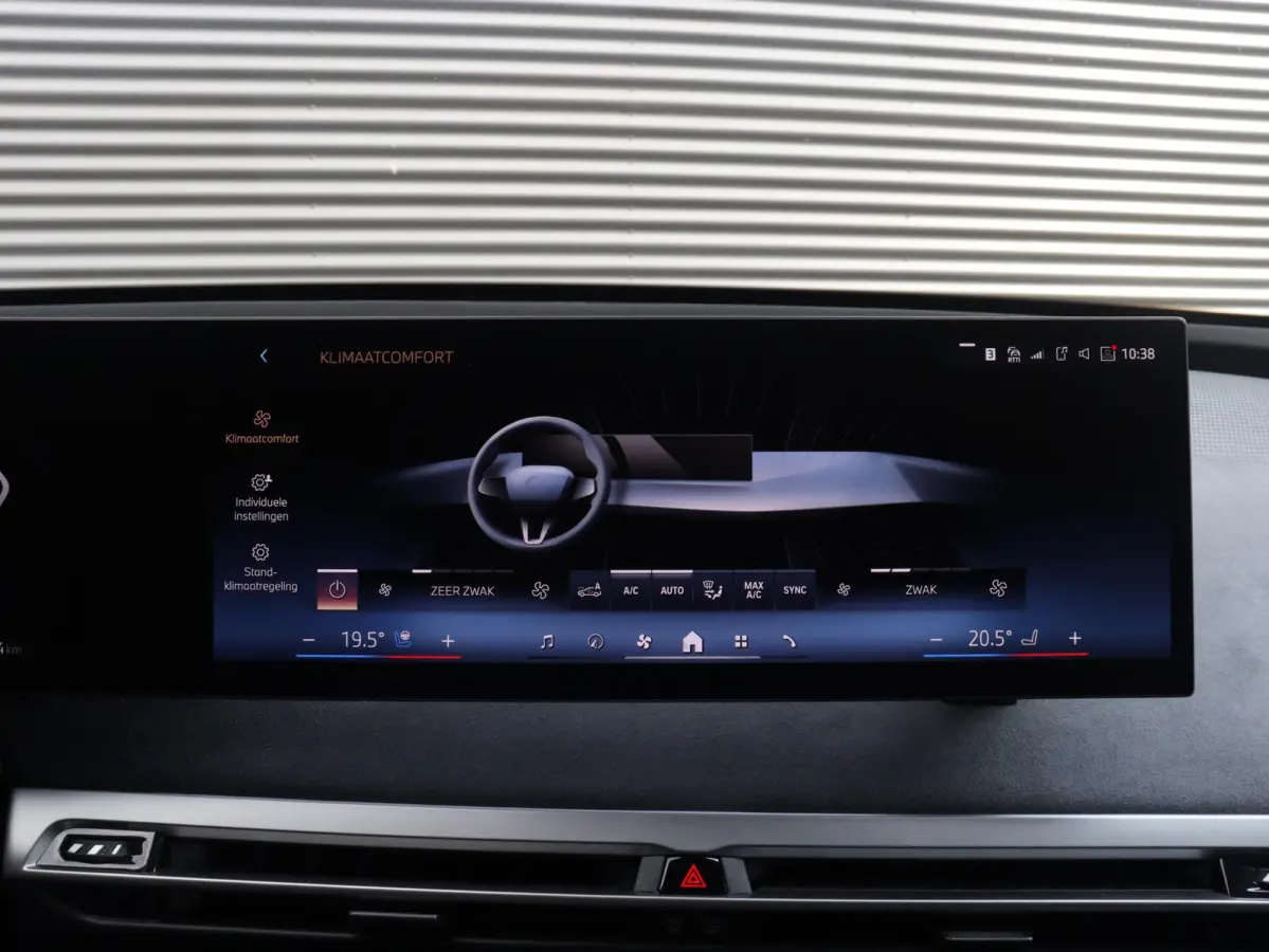 xDrive45 | M Sportpakket | Innovation Pack | Driving Assistant Prof. | Luchtvering | Trekhaak | Head-Up | Panodak Skylounge | Active Steering | Harman Kardon | SOH 97% | 23'' LMV