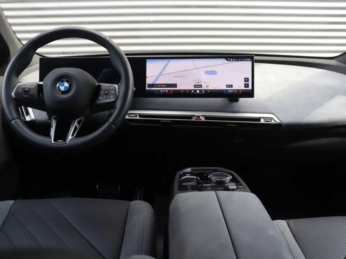 xDrive45 | M Sportpakket | Innovation Pack | Driving Assistant Prof. | Luchtvering | Trekhaak | Head-Up | Panodak Skylounge | Active Steering | Harman Kardon | SOH 97% | 23'' LMV