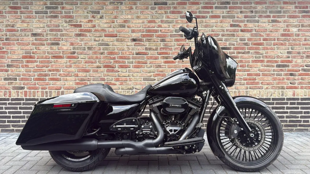 Bagger 21'' CVO Black Out Streetglide