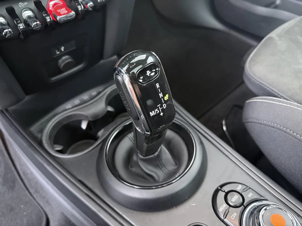 Cooper Dutch Made Edition | Stoelverwarming | Comfort access | Panoramadak | Parkeersensoren