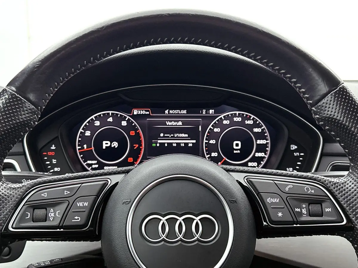 2.0 TFSI ultra Launch Edition | Automaat | S-Line | Matrix LED | Achteruitrij camera | Trekhaak | Sportstoelen | Climate Control | Cruise Control | Navigatie |