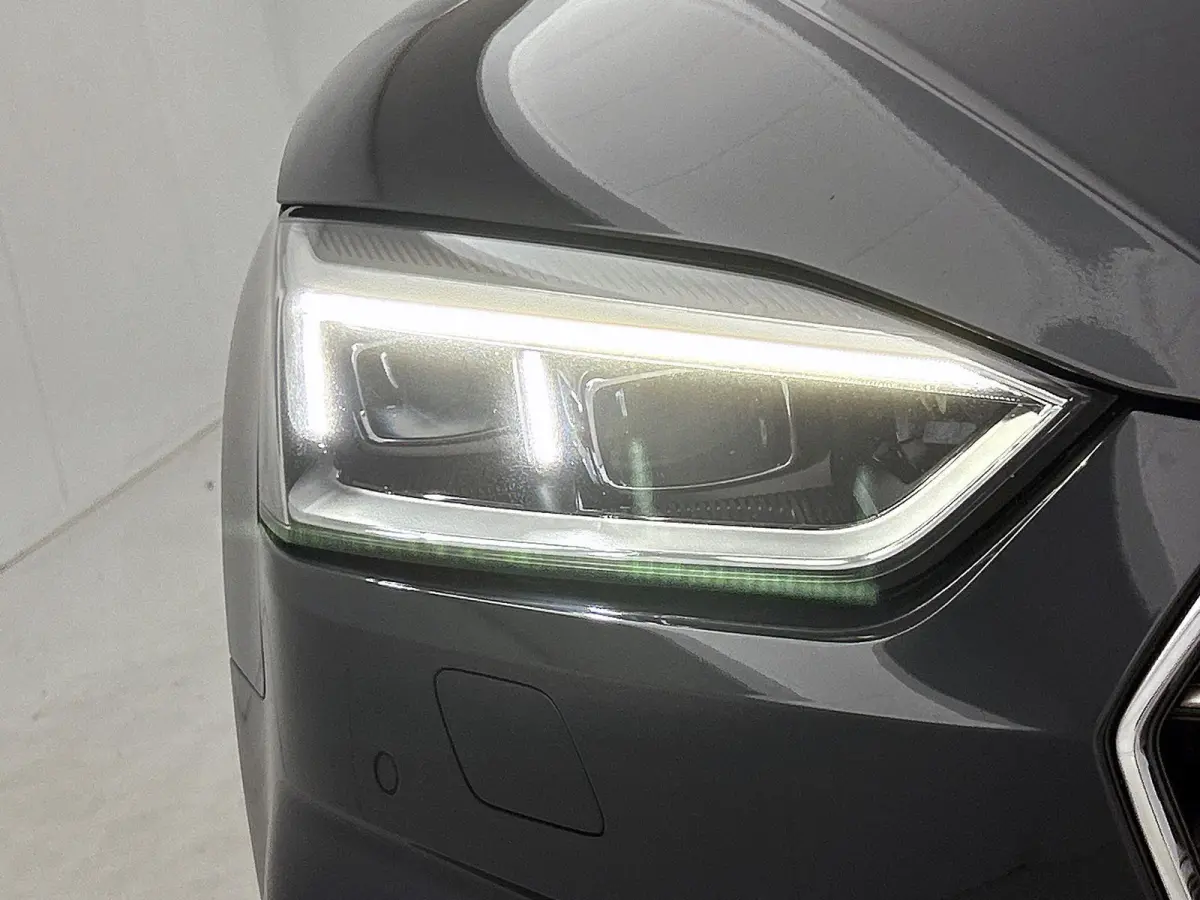 2.0 TFSI ultra Launch Edition | Automaat | S-Line | Matrix LED | Achteruitrij camera | Trekhaak | Sportstoelen | Climate Control | Cruise Control | Navigatie |