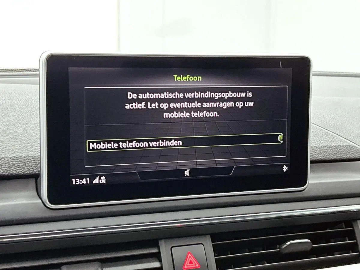 2.0 TFSI ultra Launch Edition | Automaat | S-Line | Matrix LED | Achteruitrij camera | Trekhaak | Sportstoelen | Climate Control | Cruise Control | Navigatie |
