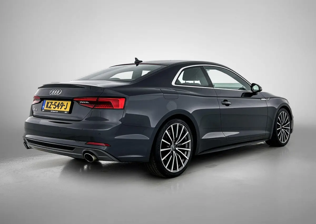 2.0 TFSI ultra Launch Edition | Automaat | S-Line | Matrix LED | Achteruitrij camera | Trekhaak | Sportstoelen | Climate Control | Cruise Control | Navigatie |