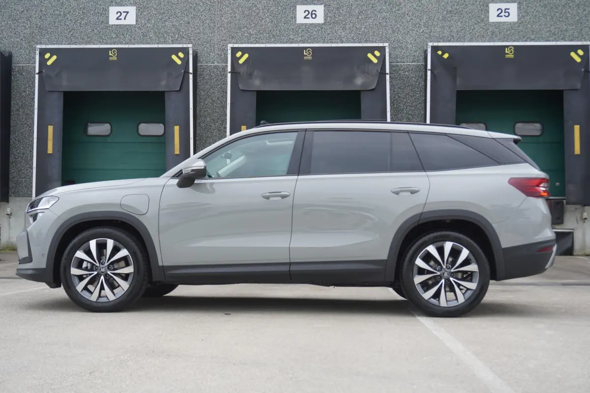1.5 TSI 204pk PHEV Business Edition Plus | 19" Velgen | Parkeer Pakket