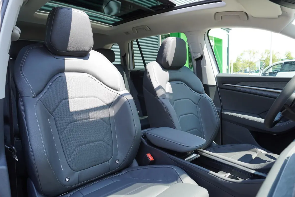 1.5 TSI 204pk PHEV Business Edition Plus | Panoramadak | 19" Velgen