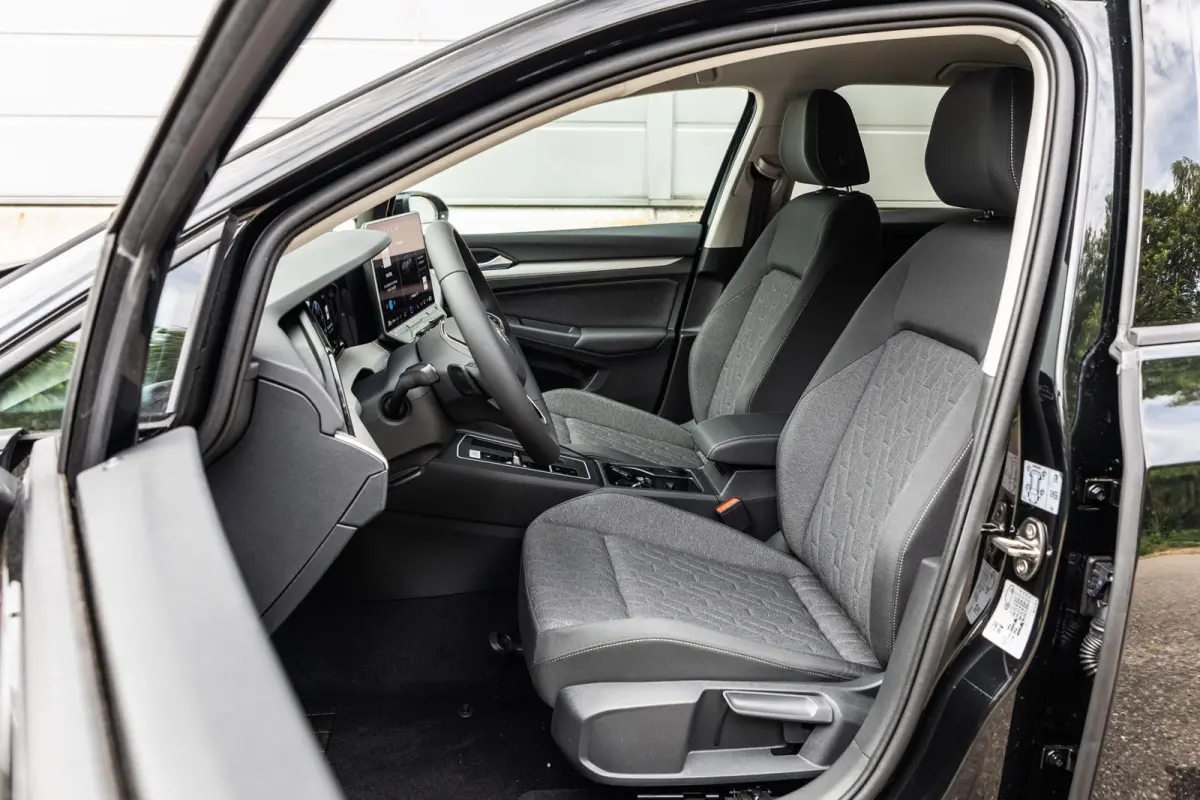 1.5 TSI 116pk Life Edition | Trekhaak Wegklapbaar | 18" Velgen