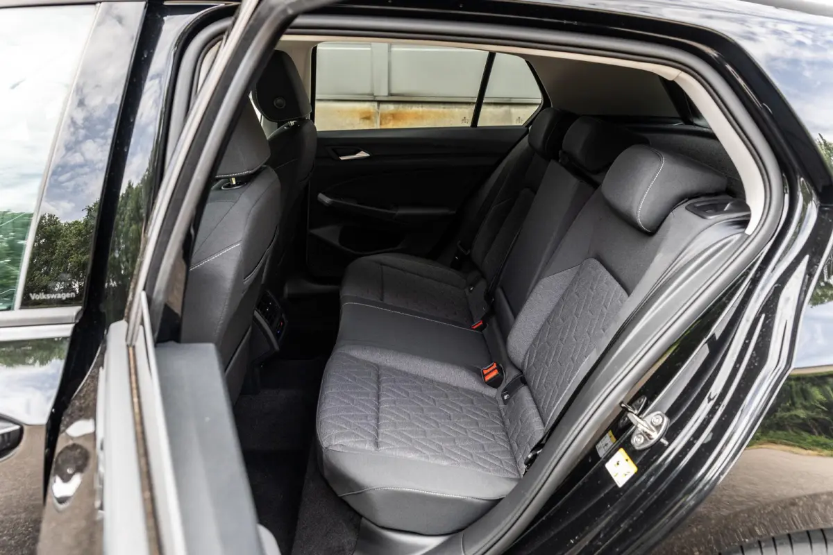1.5 TSI 116pk Life Edition | Trekhaak Wegklapbaar | 18" Velgen