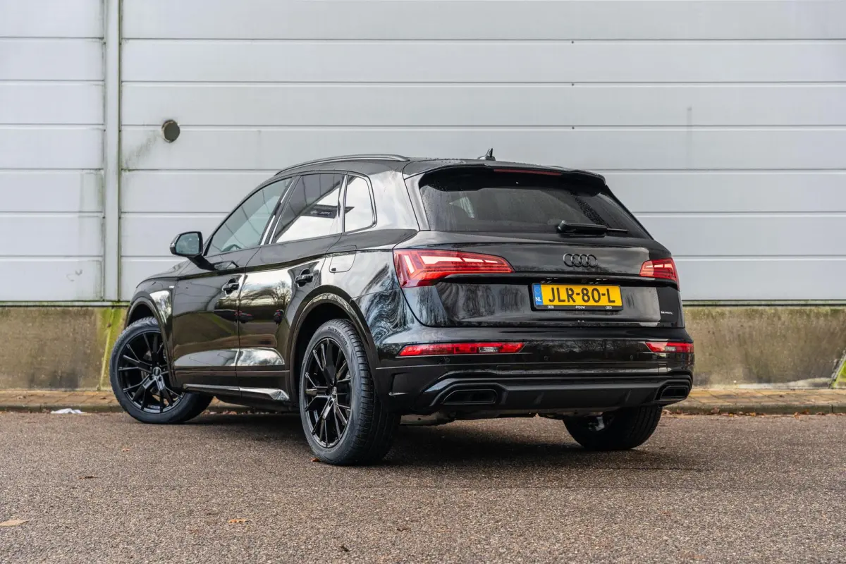 55 TFSIe 367pk PHEV Quattro Competition | SoH 100% | Luchtvering | Panoramadak | Tour & City Pakket | Achteruitrijcamera | Matrix LED