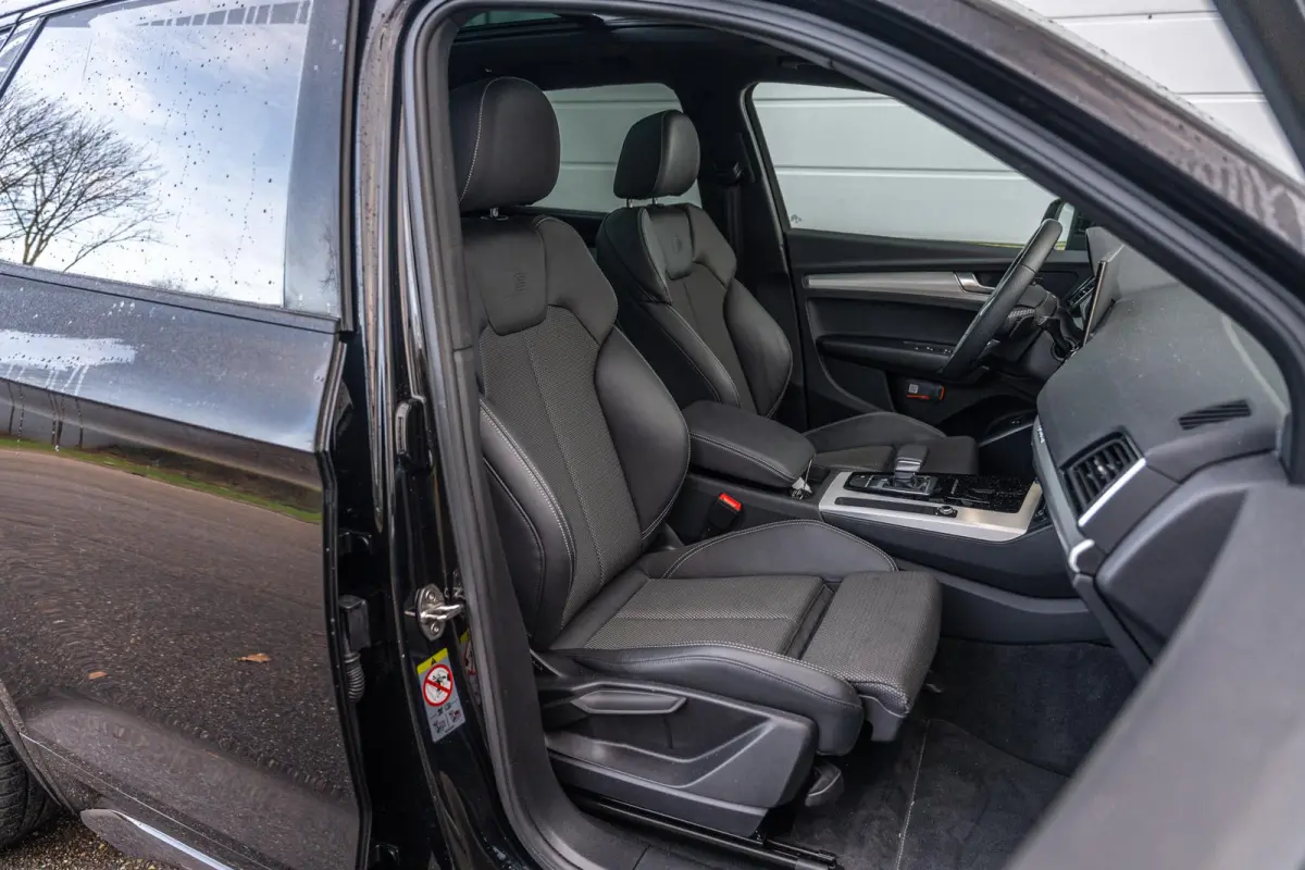 55 TFSIe 367pk PHEV Quattro Competition | SoH 100% | Luchtvering | Panoramadak | Tour & City Pakket | Achteruitrijcamera | Matrix LED