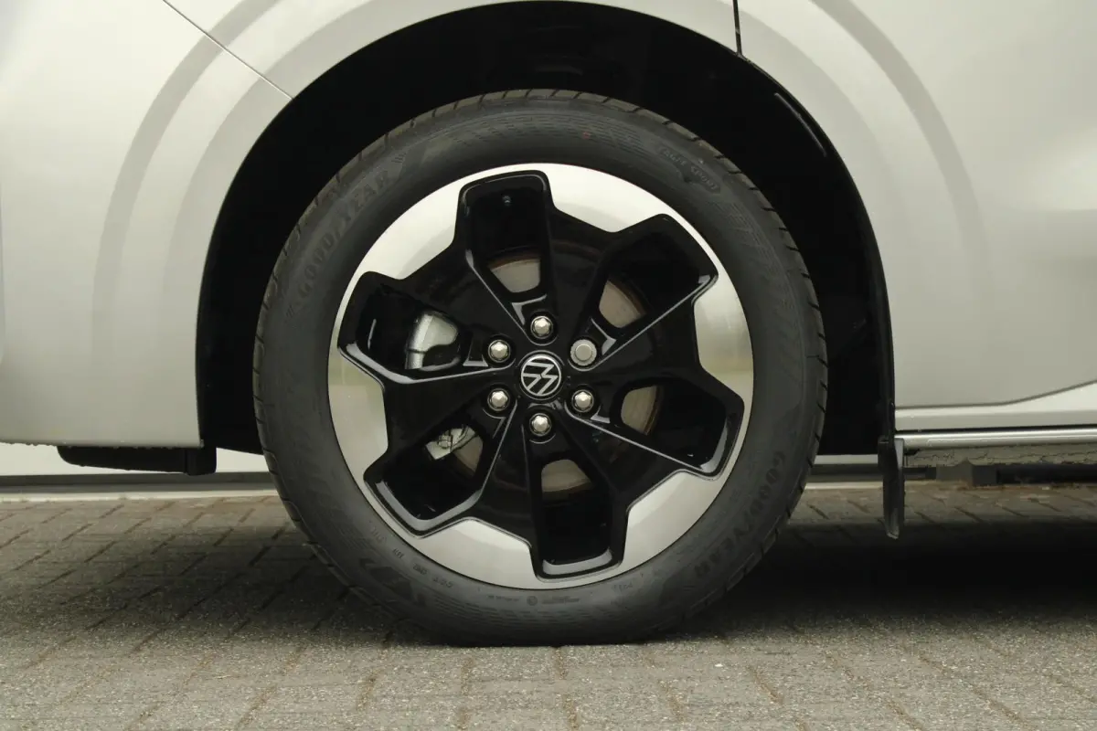 2.5 eHybrid 233pk AUT L2H1 30 Bulli | LMV 19'' | Trekhaak Elek. Uitklapbaar