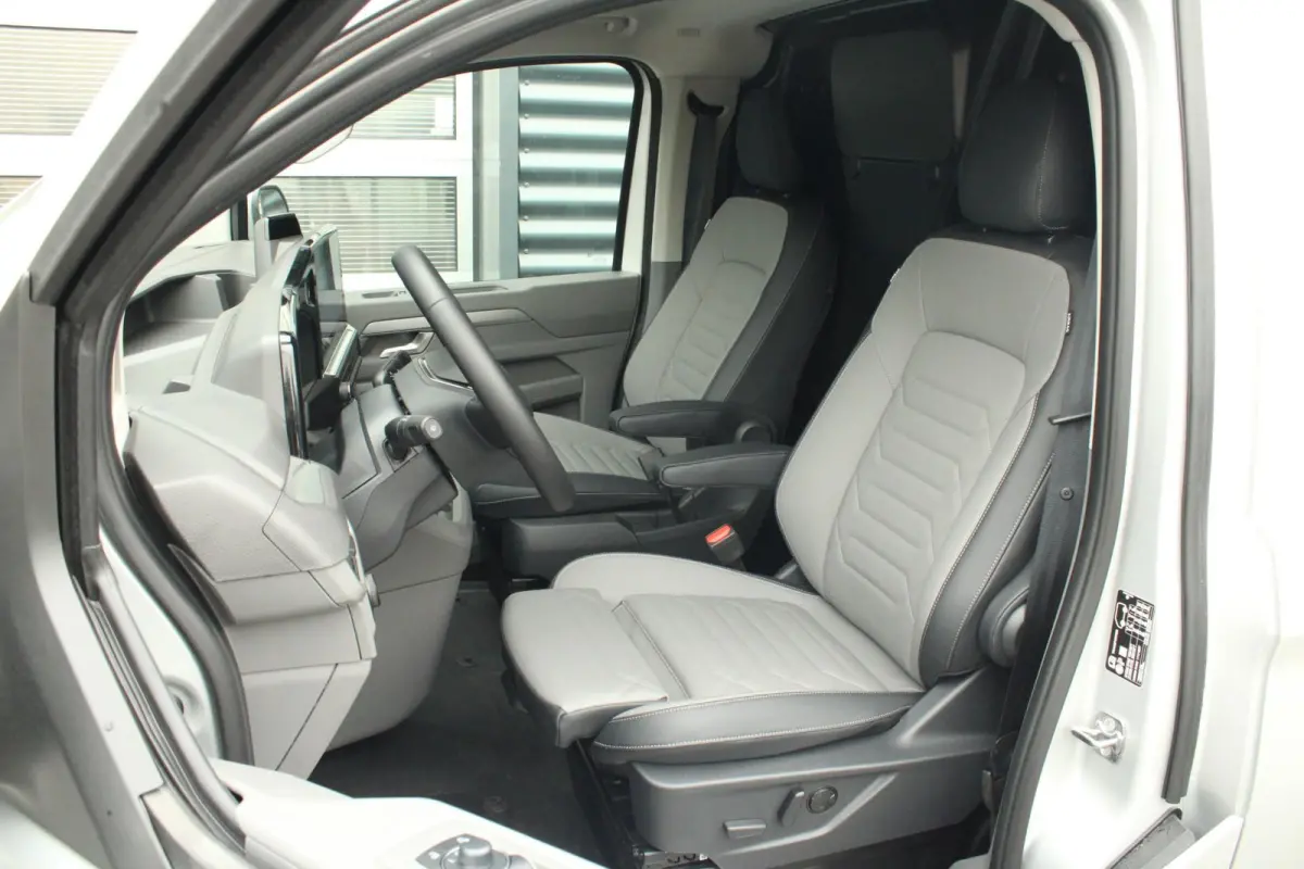 2.5 eHybrid 233pk AUT L2H1 30 Bulli | LMV 19'' | Trekhaak Elek. Uitklapbaar