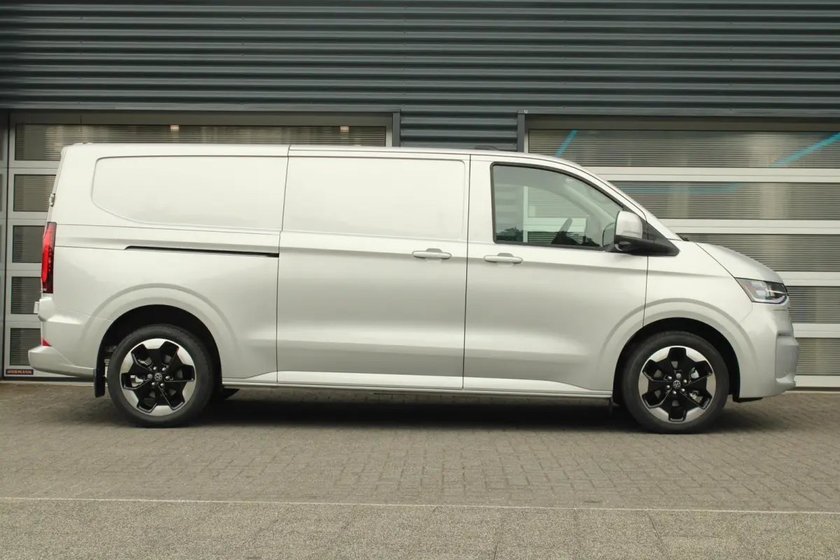 2.5 eHybrid 233pk AUT L2H1 30 Bulli | LMV 19'' | Trekhaak Elek. Uitklapbaar