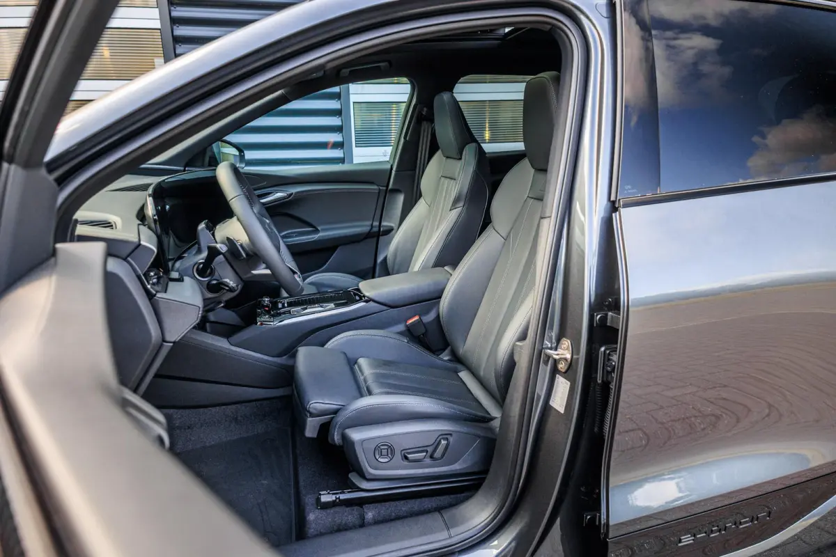 306pk S Edition Performance 100 kWh | Panoramadak | Winter Pakket