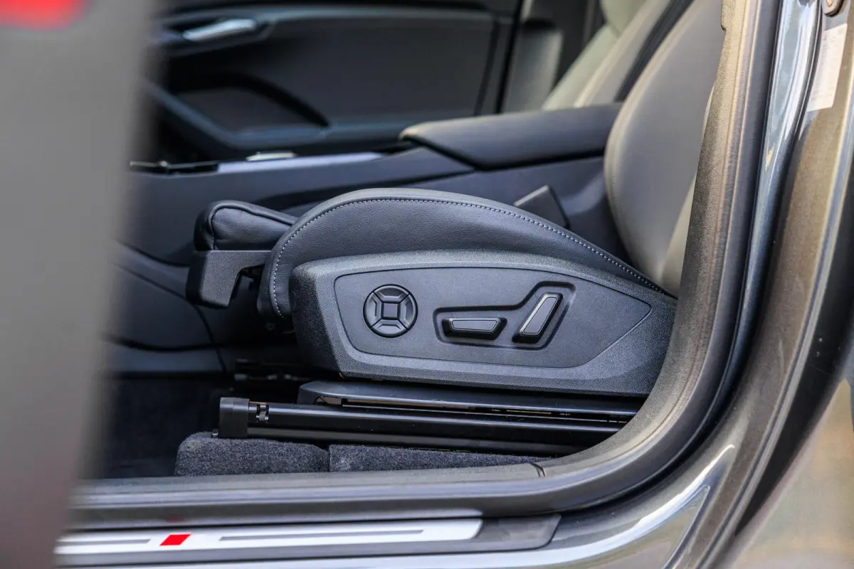 306pk S Edition Performance 100 kWh | Panoramadak | Winter Pakket