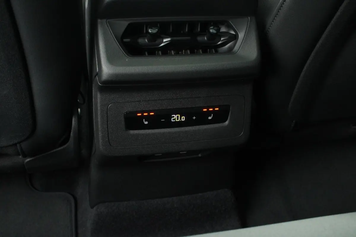 306pk S Edition Performance 100 kWh | Trekhaak Pakket | Panoramadak